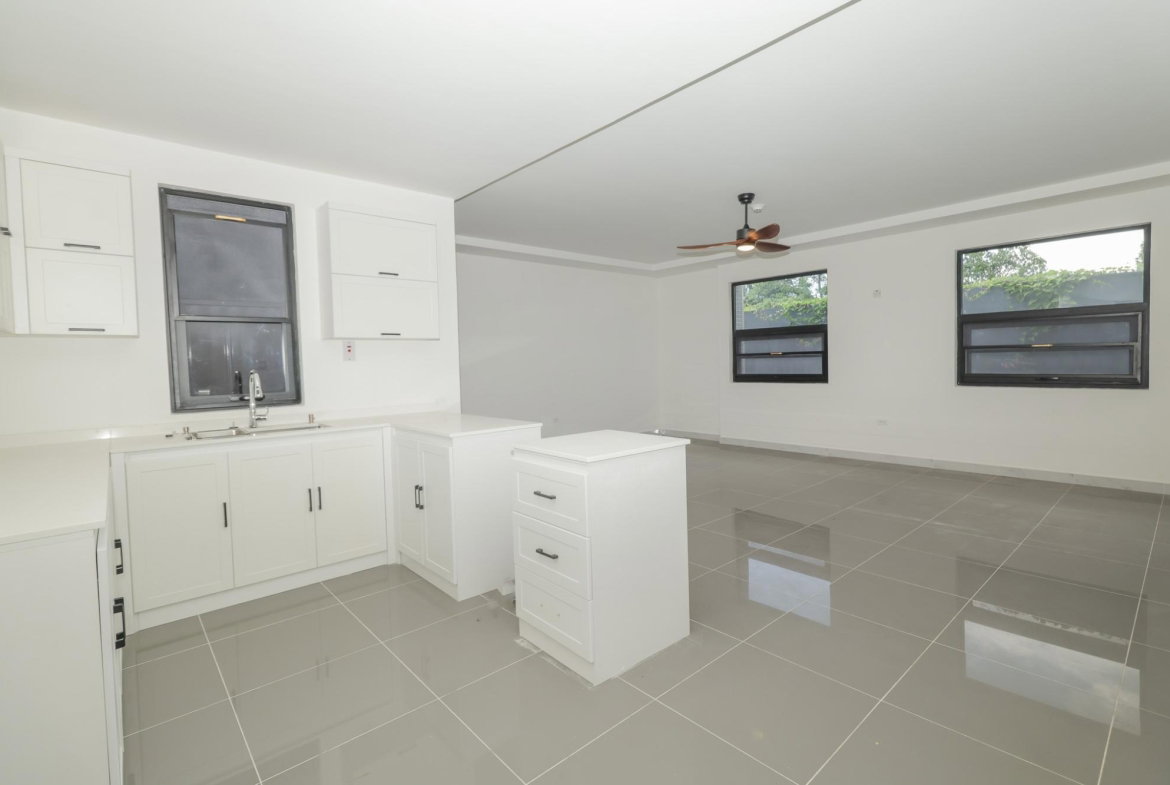 Seventh image of 7-4 Sandhurst Crescent in Kingston 6, St. Andrew, Jamaica - property is For Sale