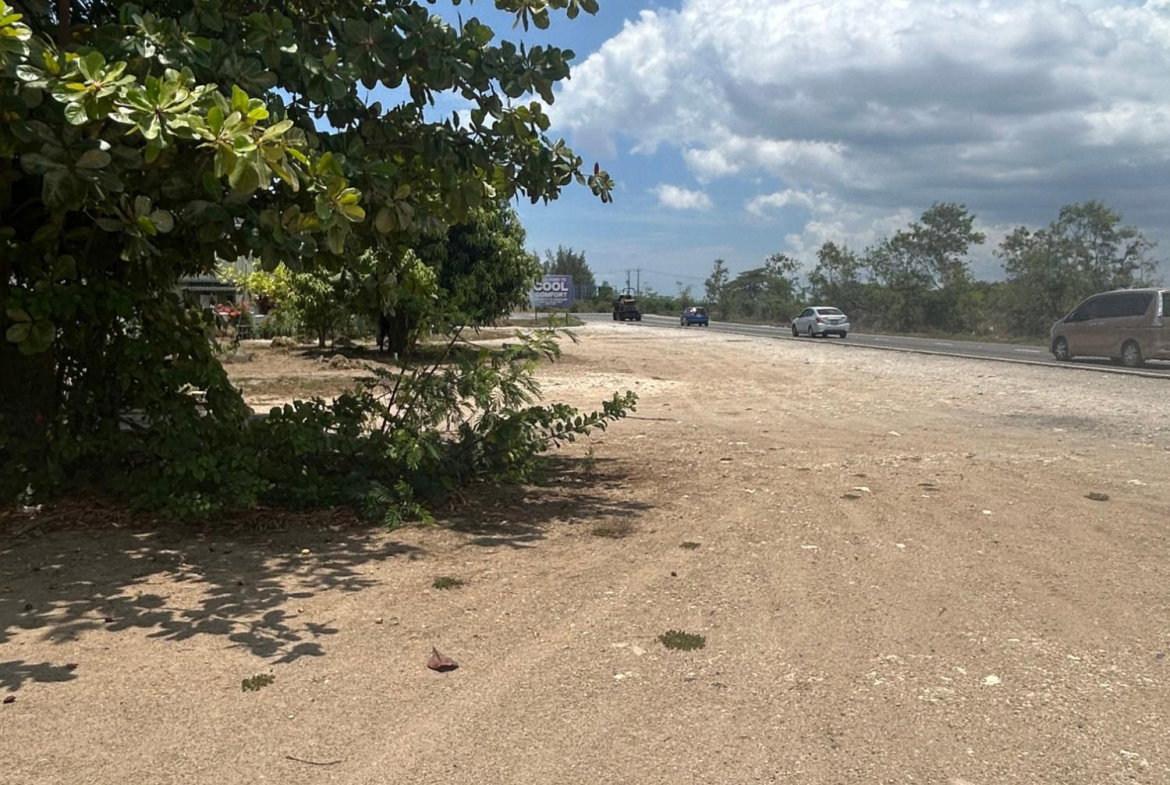 Fourth image of 571- Silverstone in Silverstone, St. Catherine, Jamaica - property is For Sale