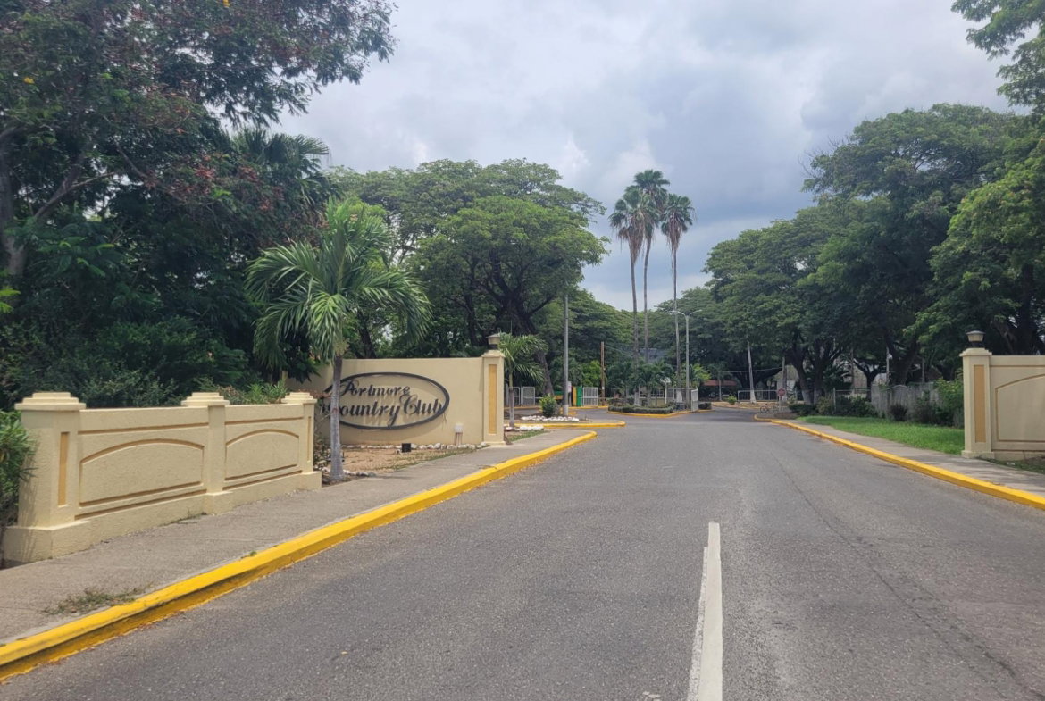First image of 269- Walton Close in Portmore Country Club, St. Catherine, Jamaica - property is For Sale