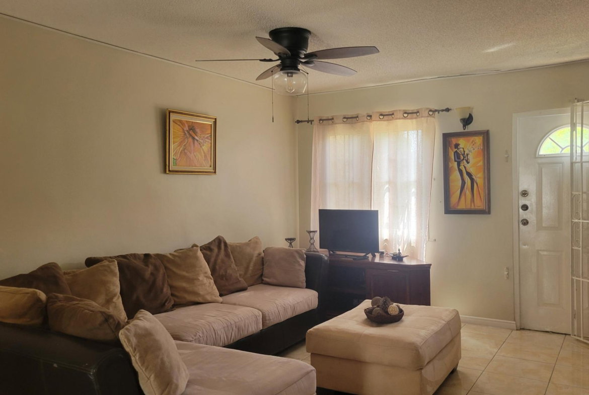 Sixth image of 269- Walton Close in Portmore Country Club, St. Catherine, Jamaica - property is For Sale
