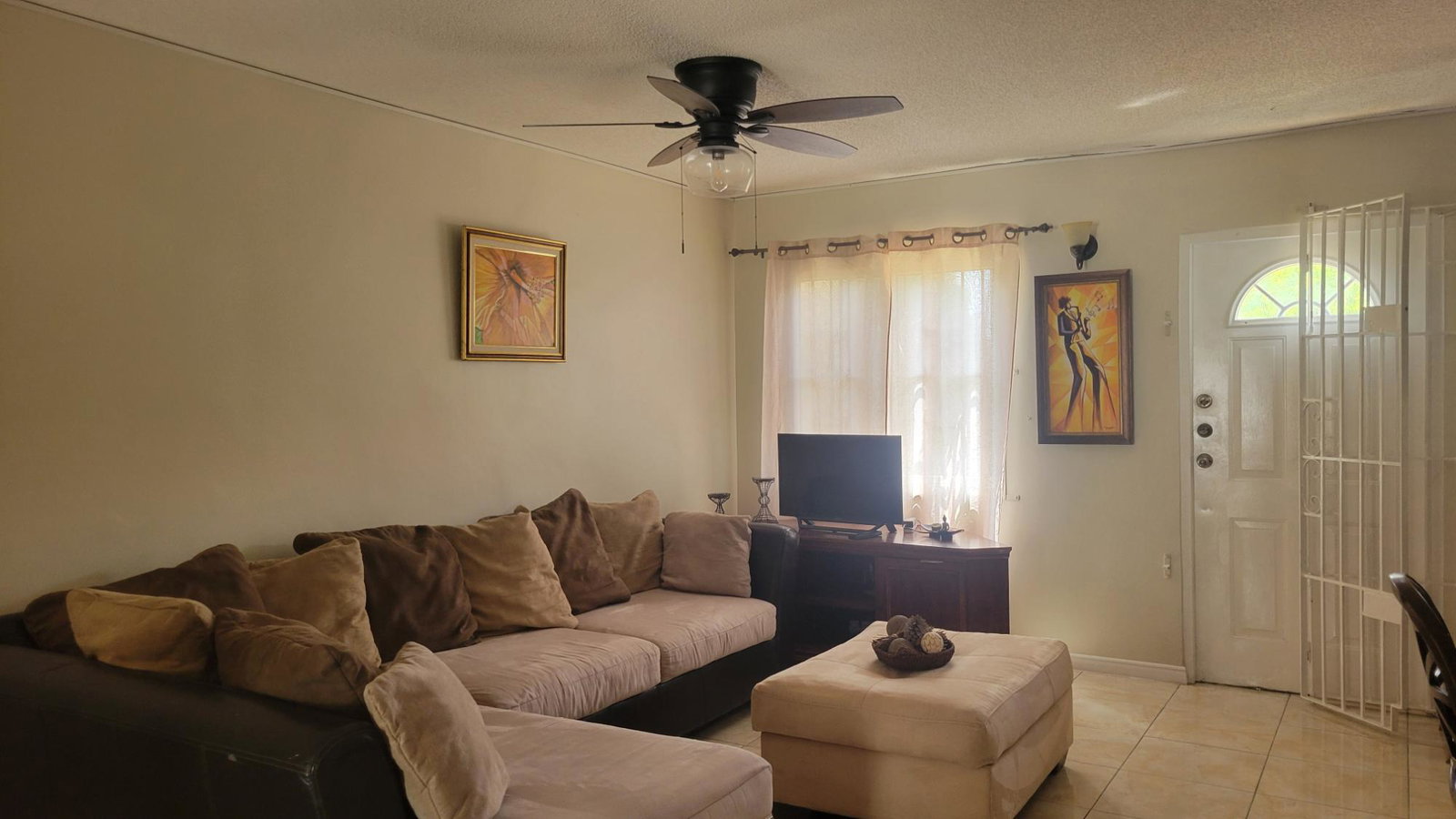 Sixth image of 269- Walton Close in Portmore Country Club, St. Catherine, Jamaica - property is For Sale