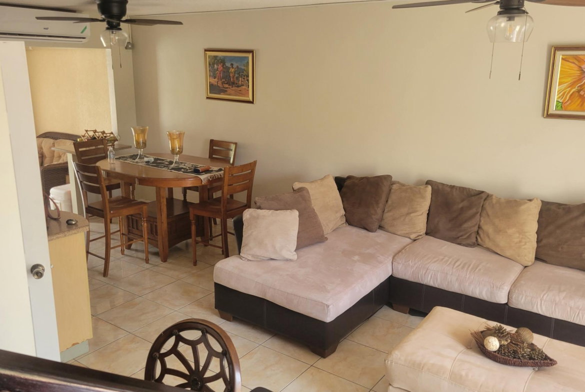 Seventh image of 269- Walton Close in Portmore Country Club, St. Catherine, Jamaica - property is For Sale