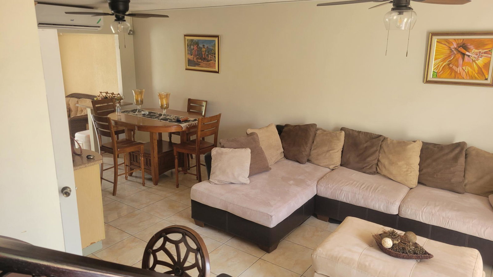 Seventh image of 269- Walton Close in Portmore Country Club, St. Catherine, Jamaica - property is For Sale