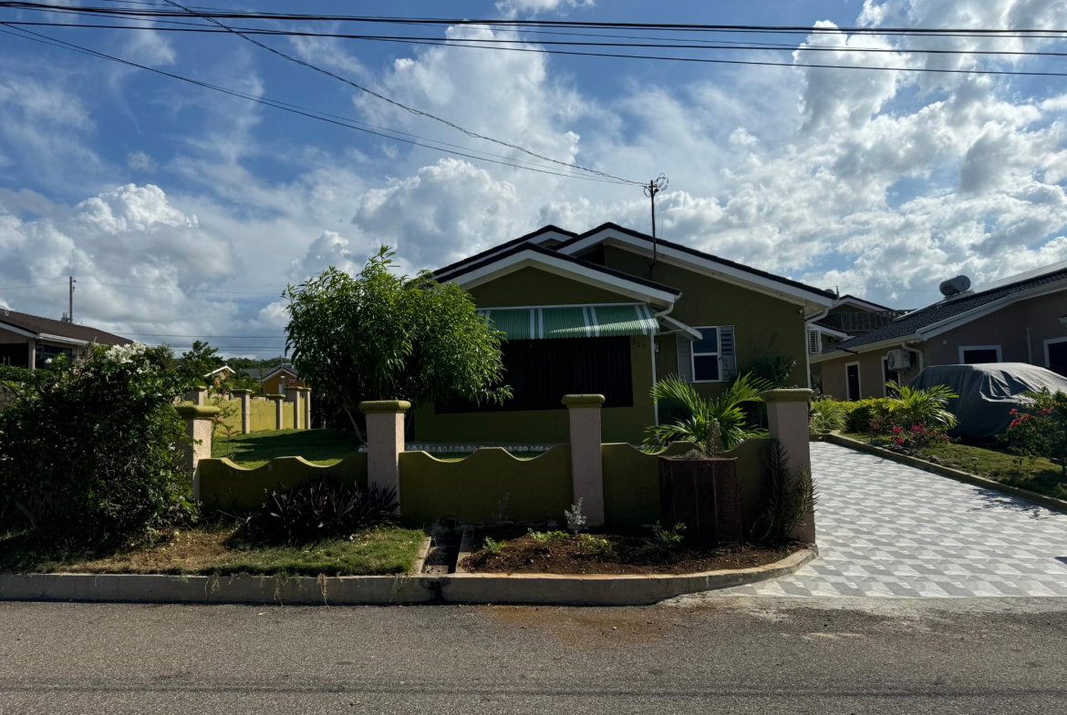 Third image of 329 Stadium Drive, Trelawny in Falmouth, Trelawny, Jamaica - property is For Sale