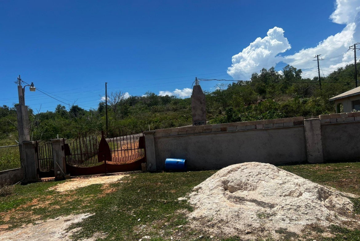 Tenth image of Lititz, Junction in Junction, St. Elizabeth, Jamaica - property is For Sale
