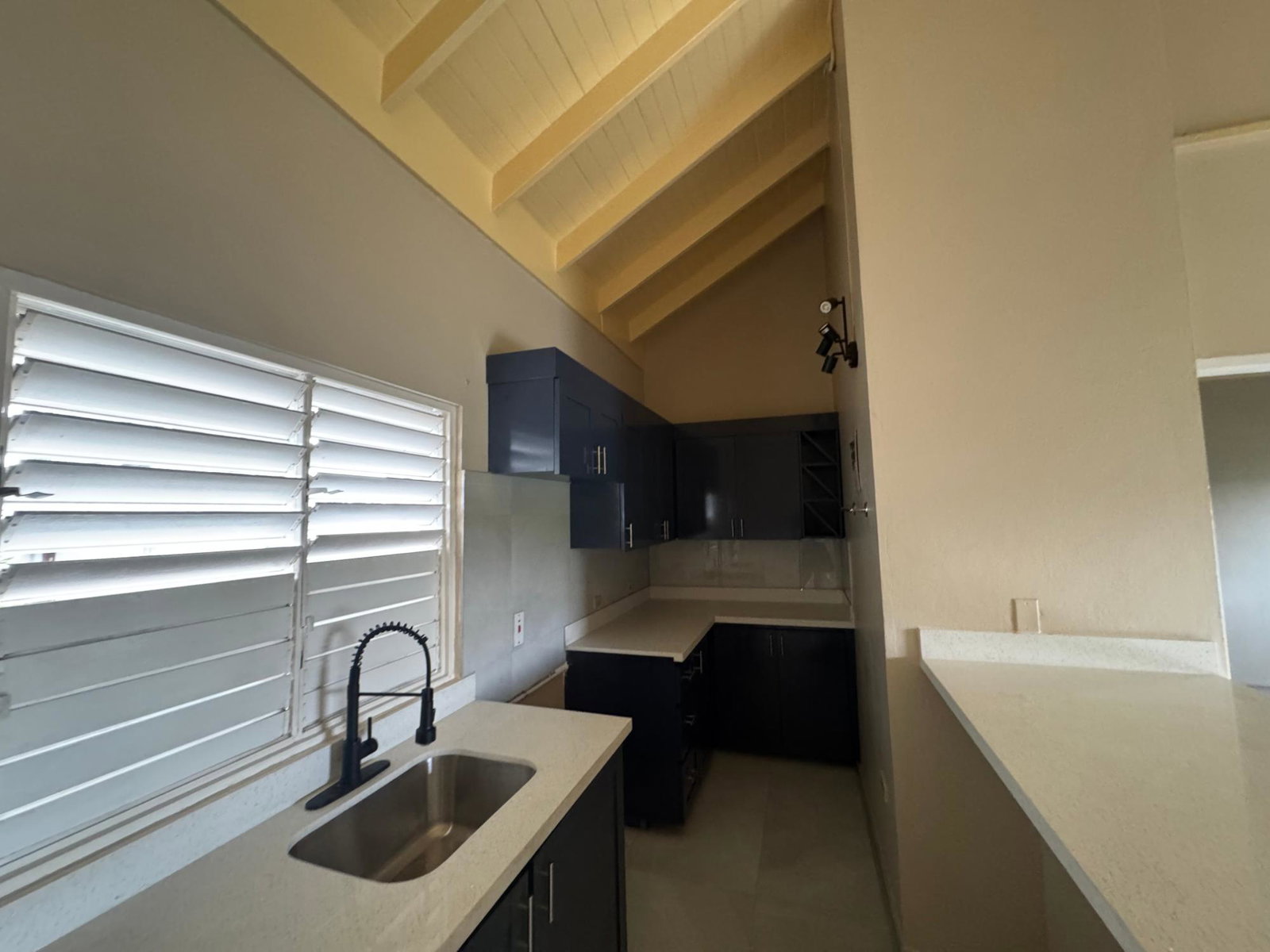 Twelfth image of 17-3 Waterloo Avenue in Kingston 10, St. Andrew, Jamaica - property is For Rent