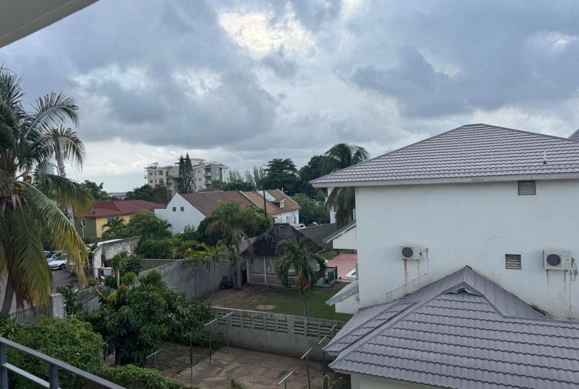 Thirteenth image of 17-3 Waterloo Avenue in Kingston 10, St. Andrew, Jamaica - property is For Rent