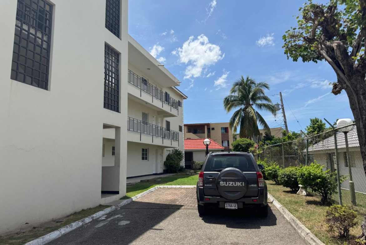 Fifteenth image of 17-3 Waterloo Avenue in Kingston 10, St. Andrew, Jamaica - property is For Rent