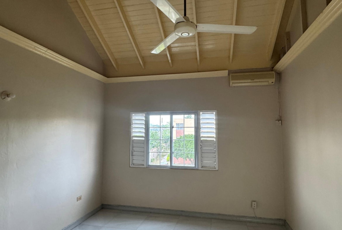 Seventeenth image of 17-3 Waterloo Avenue in Kingston 10, St. Andrew, Jamaica - property is For Rent