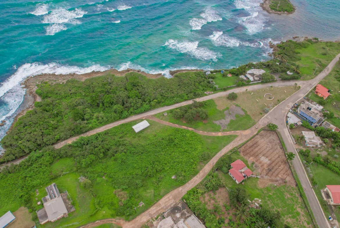 Seventh image of Robin's Bay, St. Mary in Robins Bay, St. Mary, Jamaica - property is For Sale
