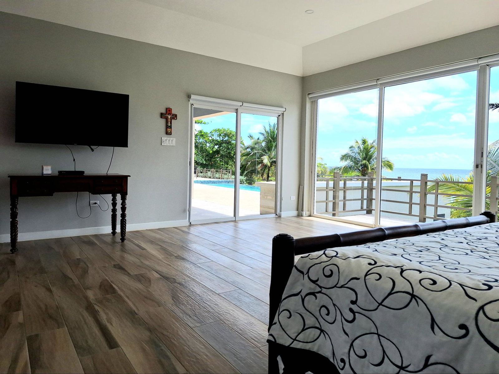 Oceanfront-Villa-for-Sale-in-Strawberry-Fields-Robins-Bay-St.-Mary-Jamaica Twentieth image of 3 Don Christopher's Point in Robins Bay, St. Mary, Jamaica - property is For Sale