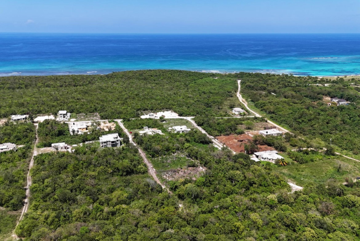 Fourth image of 430 Calabash Walk in DUNCAN BAY, Trelawny, Jamaica - property is For Sale