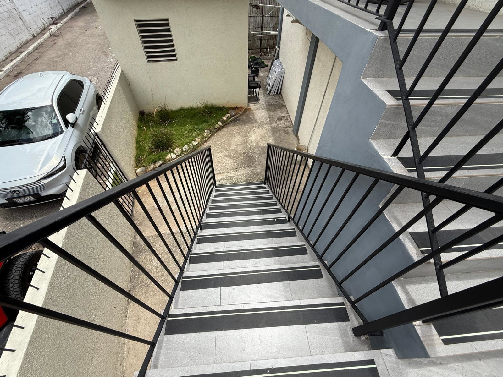 Third image of 7 Chambers Lane in Kingston 6, St. Andrew, Jamaica - property is For Rent
