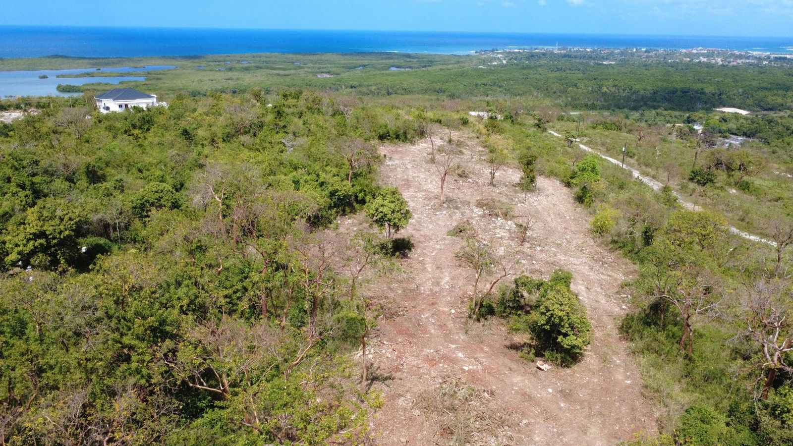 Eleventh image of Greenside, Trelawny in Greenside, Trelawny, Jamaica - property is For Sale