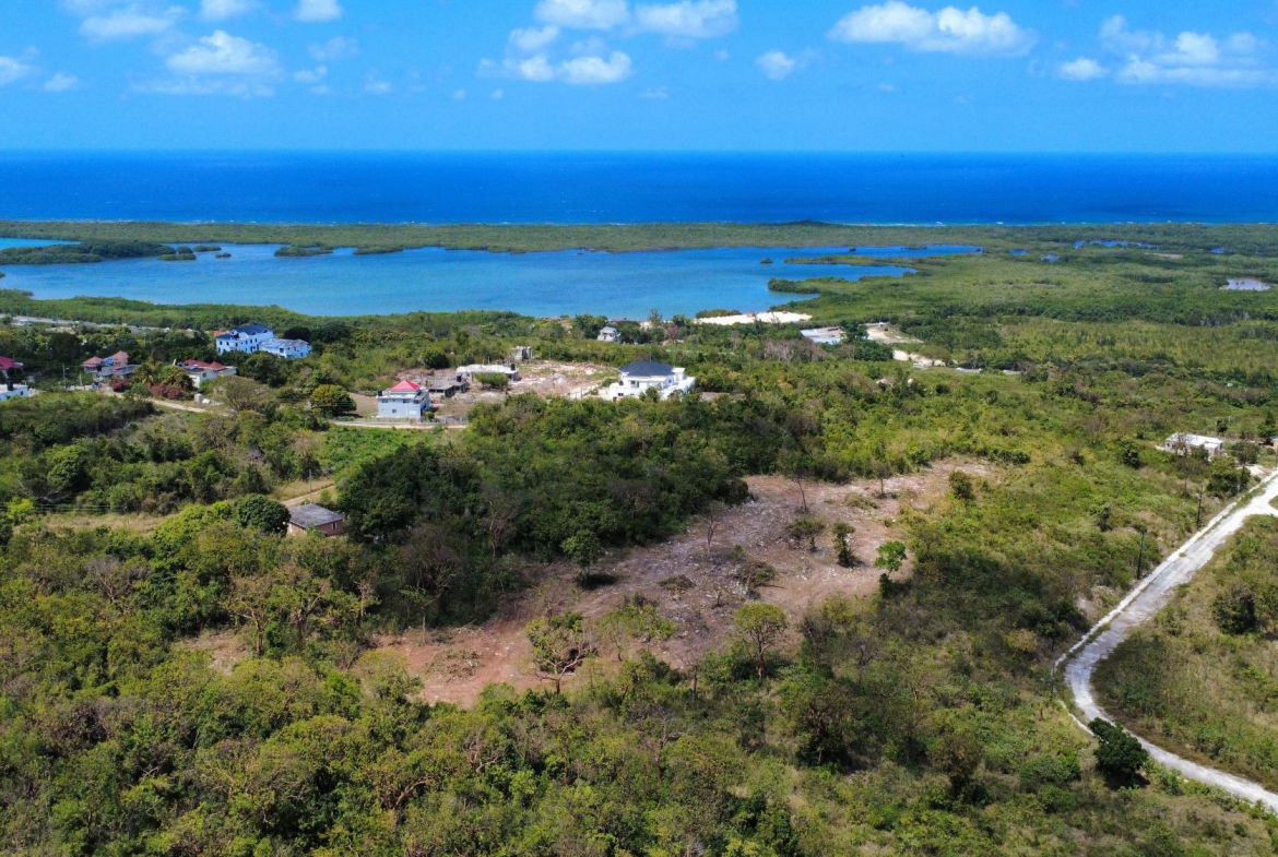 Eighth image of Greenside, Trelawny in Greenside, Trelawny, Jamaica - property is For Sale