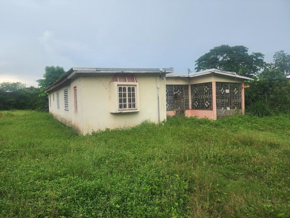 Second image of Gutters, Bushy Park in Bushy Park, St. Catherine, Jamaica - property is For Sale