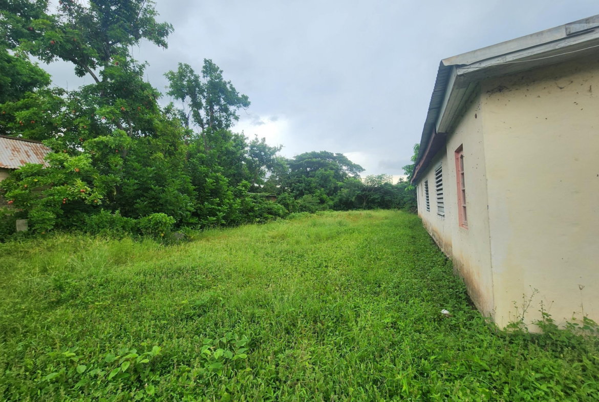 First image of Gutters, Bushy Park in Bushy Park, St. Catherine, Jamaica - property is For Sale