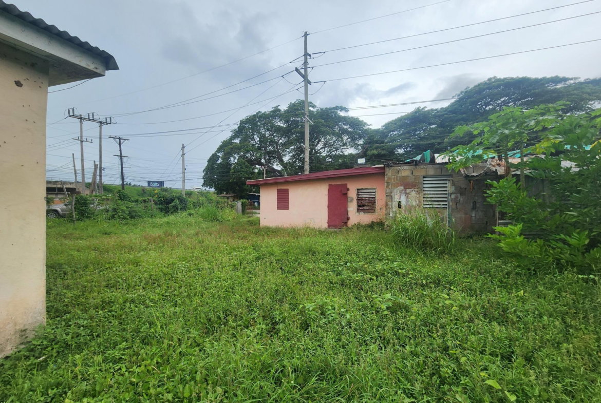 Third image of Gutters, Bushy Park in Bushy Park, St. Catherine, Jamaica - property is For Sale