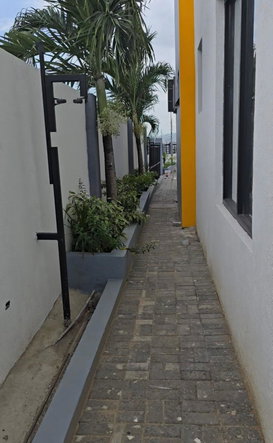 Sixth image of 144-146 Old Hope Road, Kingston 6 in Kingston 6, St. Andrew, Jamaica - property is For Rent