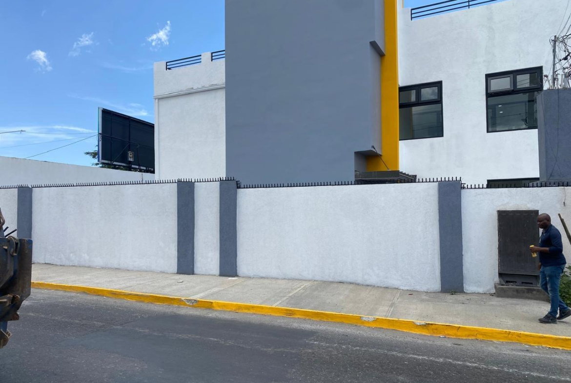 Ninth image of 144-146 Old Hope Road, Kingston 6 in Kingston 6, St. Andrew, Jamaica - property is For Rent