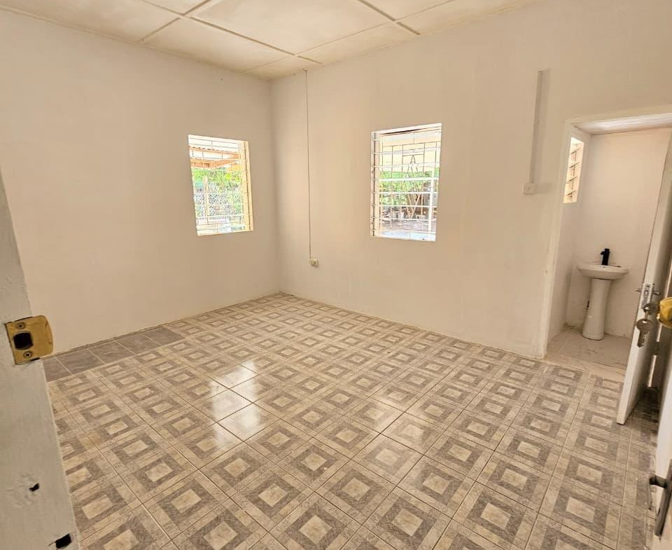 Tenth image of 15 Sundown Crescent Kingston in Kingston 10, St. Andrew, Jamaica - property is For Sale