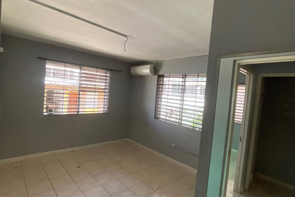 Third image of 402-1 Central Avenue in Kingston 10, St. Andrew, Jamaica - property is For Rent