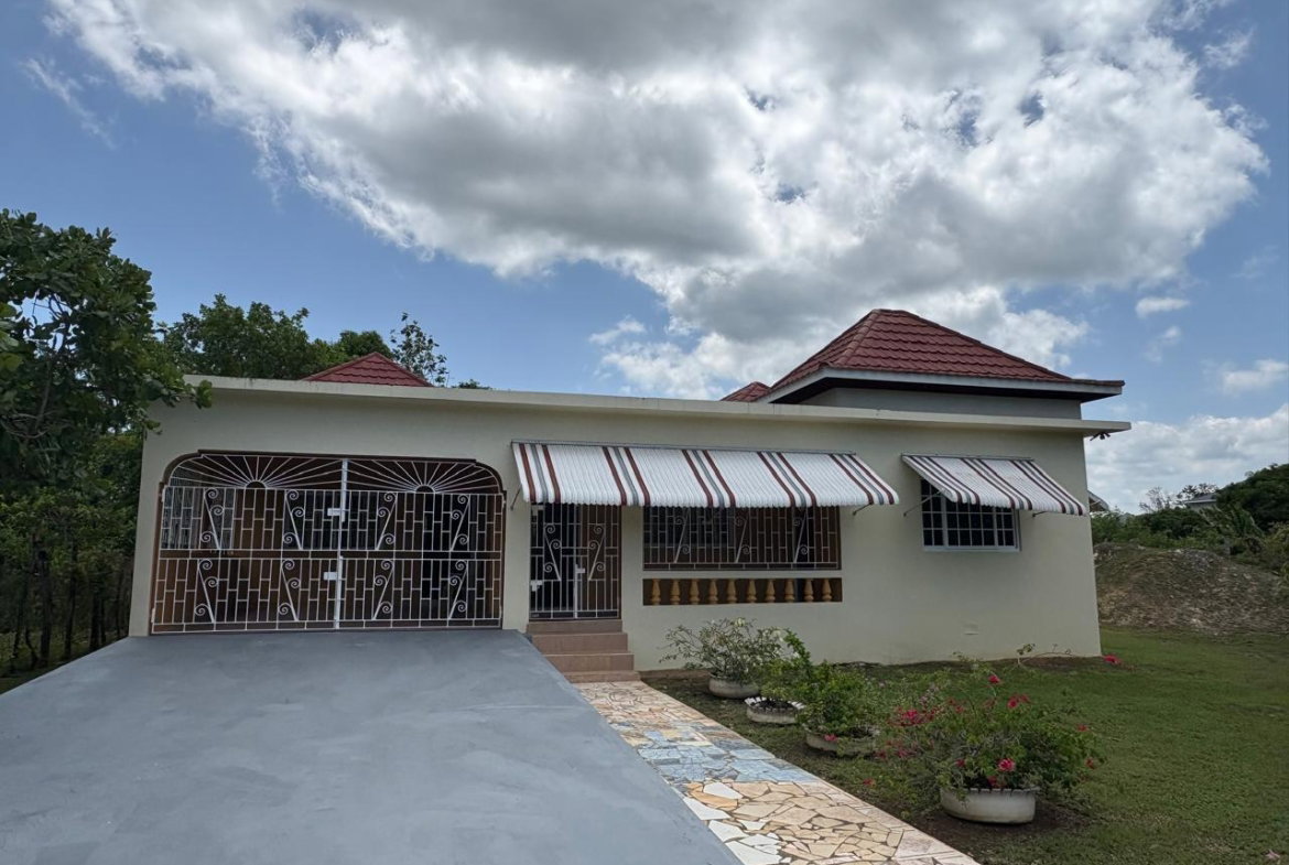 First image of 11 Hodges Black River po in Black River, St. Elizabeth, Jamaica - property is For Sale