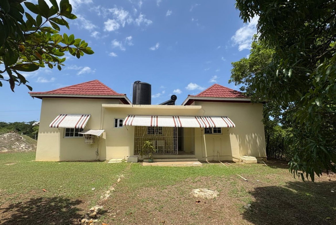 Seventeenth image of 11 Hodges Black River po in Black River, St. Elizabeth, Jamaica - property is For Sale