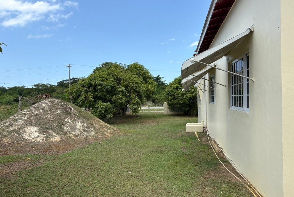 Twenty-Second image of 11 Hodges Black River po in Black River, St. Elizabeth, Jamaica - property is For Sale