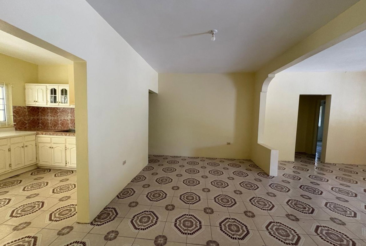 Fourth image of 11 Hodges Black River po in Black River, St. Elizabeth, Jamaica - property is For Sale