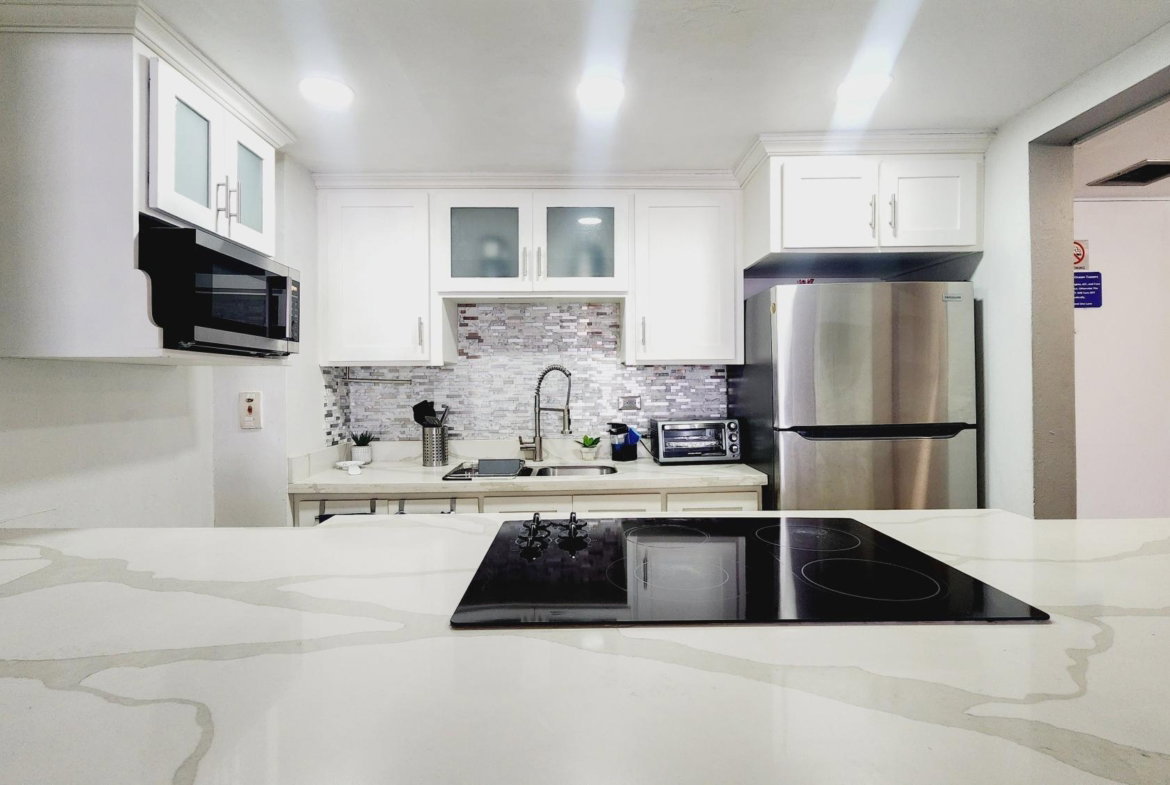 Eleventh image of 47- Ocean Boulevard in KINGSTON, Kingston, Jamaica - property is For Sale