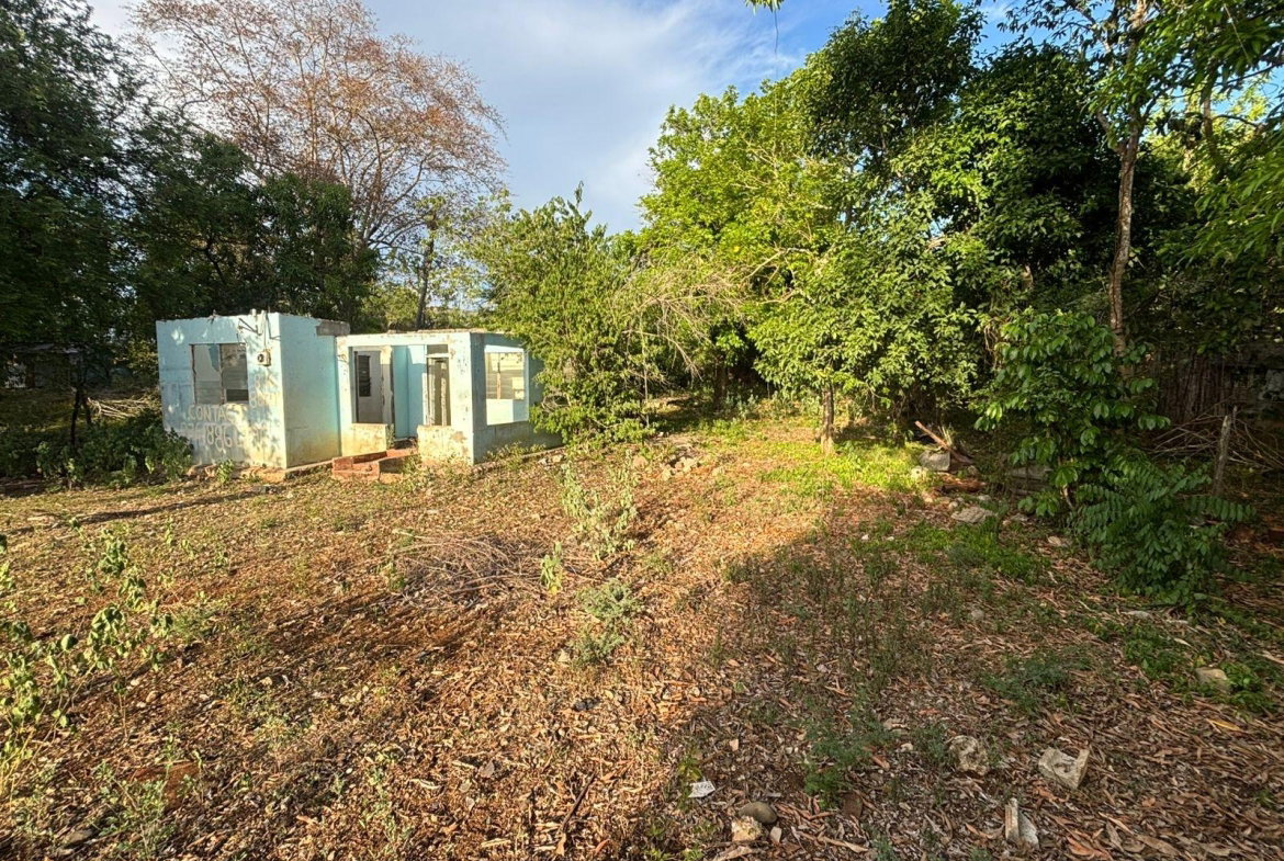 Third image of Coates Pen/may Pen in May Pen, Clarendon, Jamaica - property is For Sale
