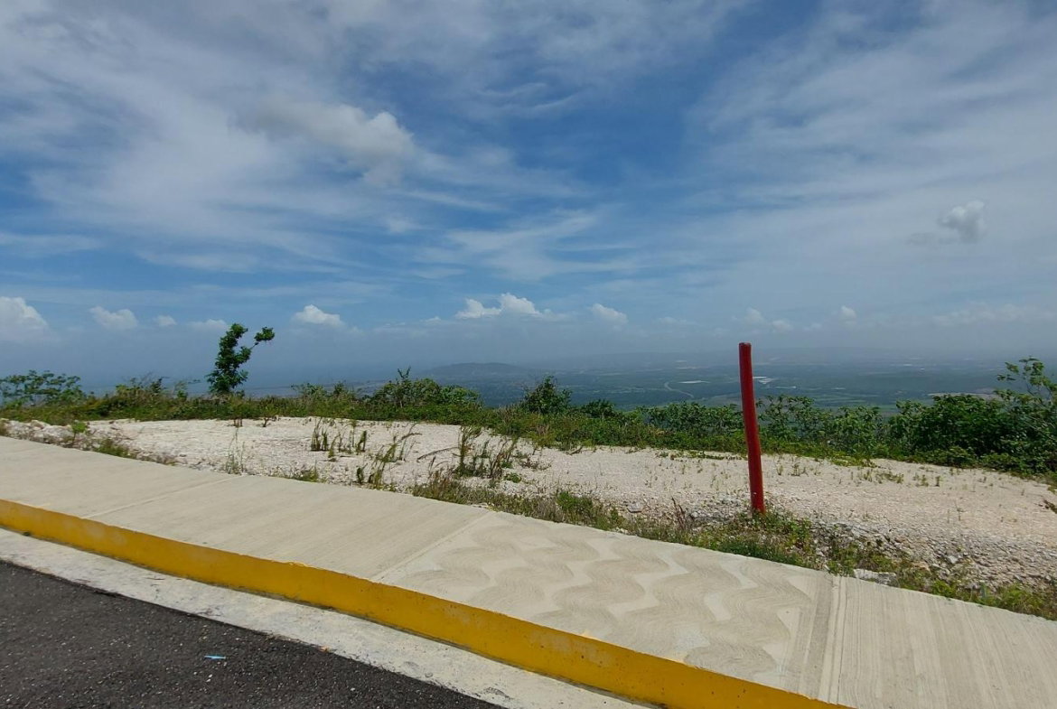Fifth image of Heavenly Heights in Red Hills, St. Andrew, Jamaica - property is For Sale