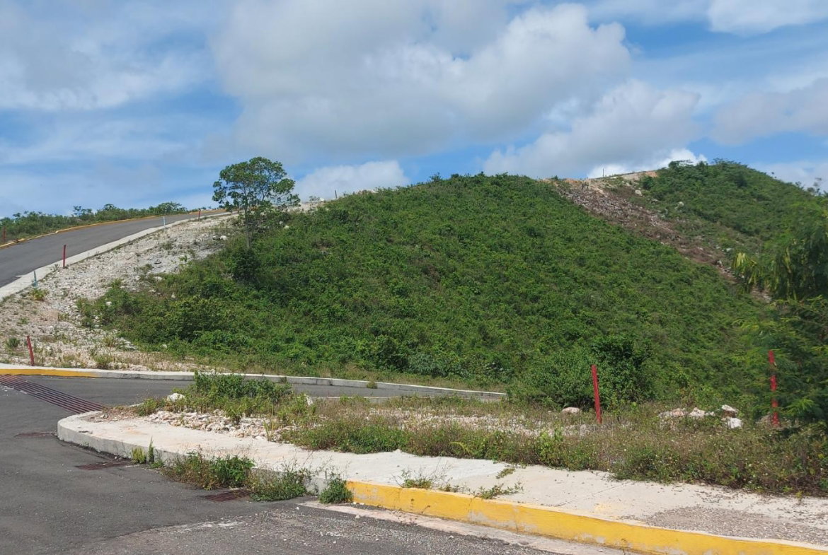 Thirteenth image of Heavenly Heights in Red Hills, St. Andrew, Jamaica - property is For Sale