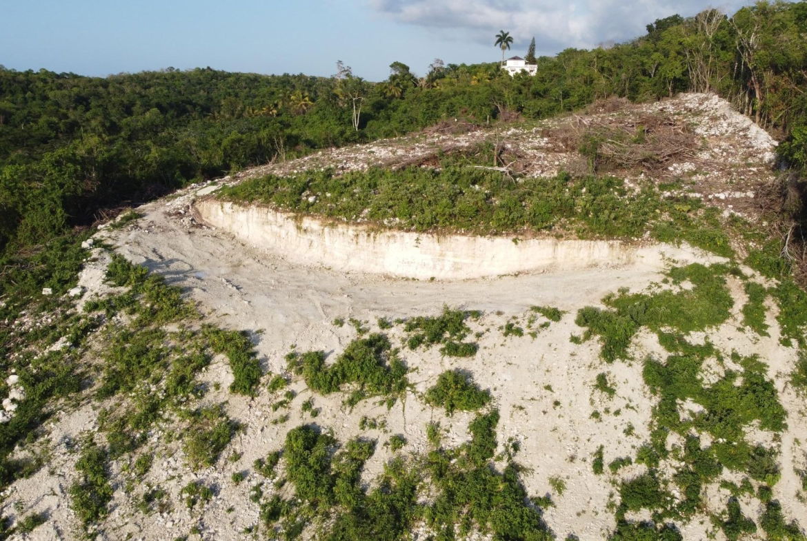 Fifteenth image of Gravesend, Trelawny in Gravesend, Trelawny, Jamaica - property is For Sale