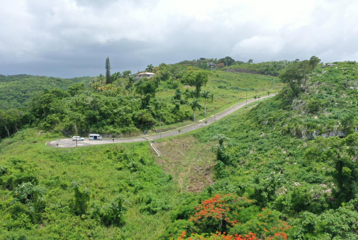 Second image of 127 Reading Heights in Reading, St. James, Jamaica - property is For Sale