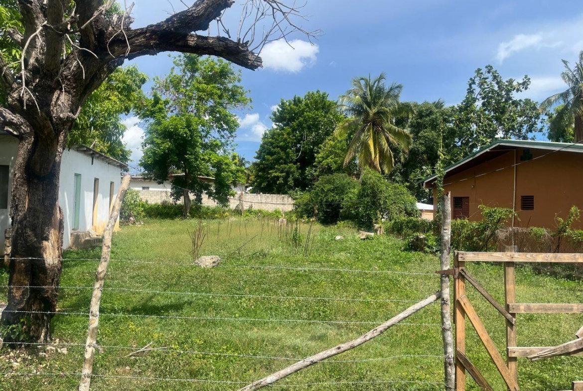 Twelfth image of 88a Central Avenue, May Pen, in Weston Park, Clarendon, Jamaica - property is For Sale