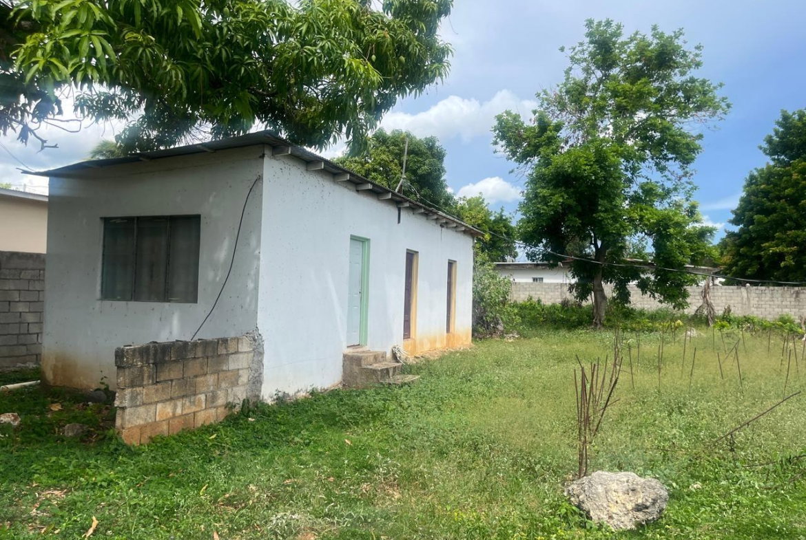 Ninth image of 88a Central Avenue, May Pen, in Weston Park, Clarendon, Jamaica - property is For Sale