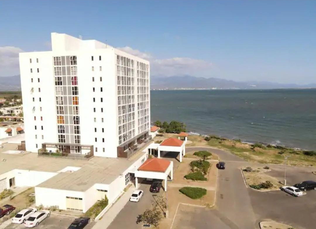 Tenth image of 302-2 Port Henderson Drive in Port Henderson, St. Catherine, Jamaica - property is For Sale