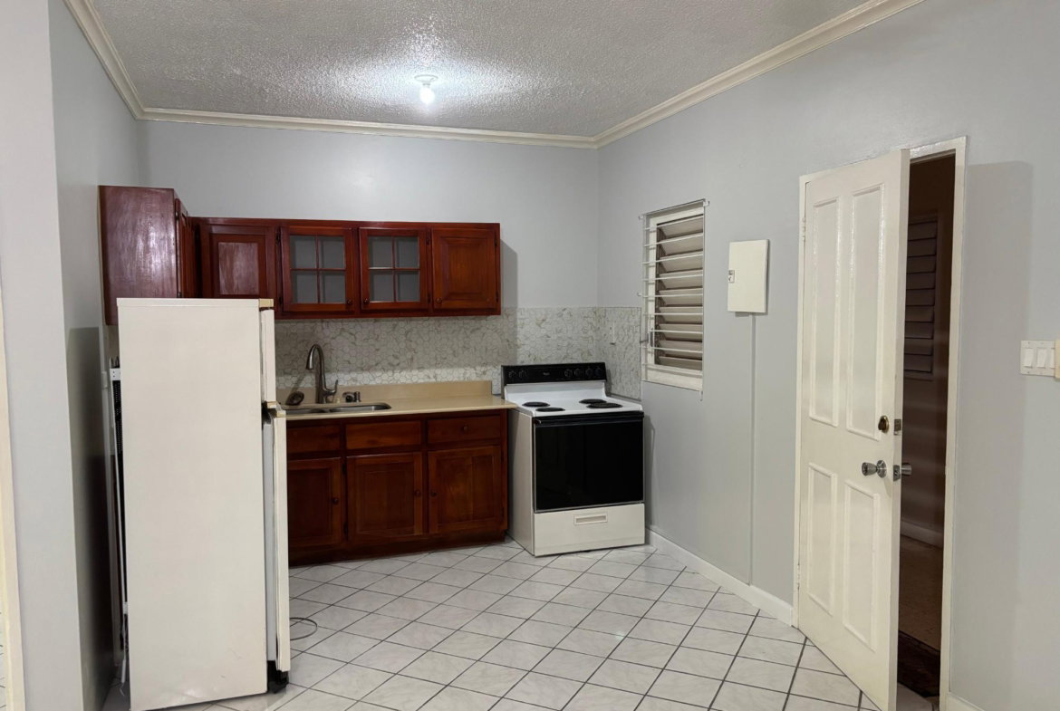 Eleventh image of B5-10 East Avenue in Constant Spring P.O., St. Andrew, Jamaica - property is For Rent