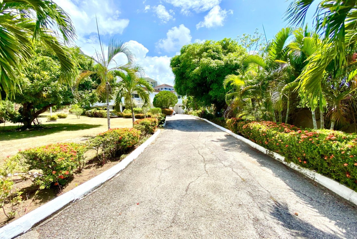 Eighth image of South Berlin Avenue in Ironshore, St. James, Jamaica - property is For Sale