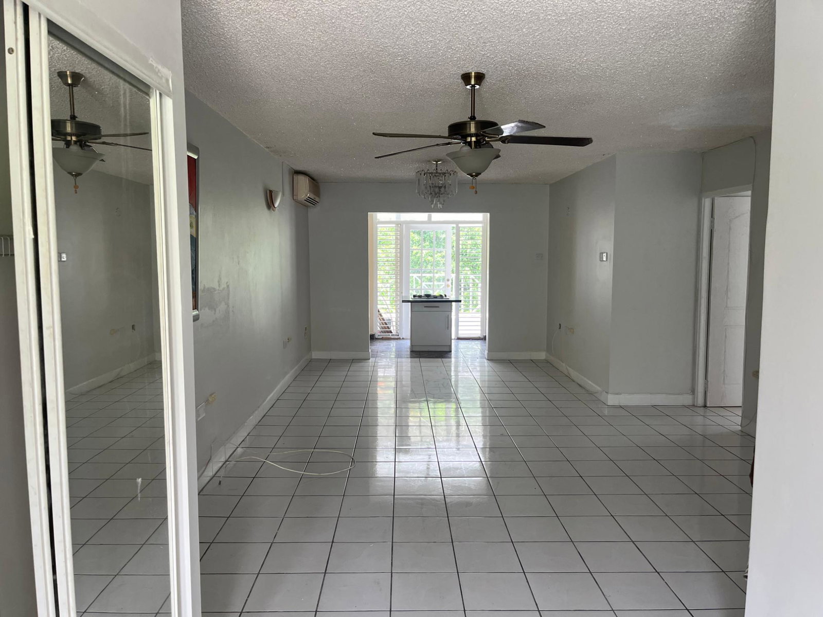 Third image of 505-2 1/2 Palomino Way Manor Park in Kingston 8, St. Andrew, Jamaica - property is For Rent