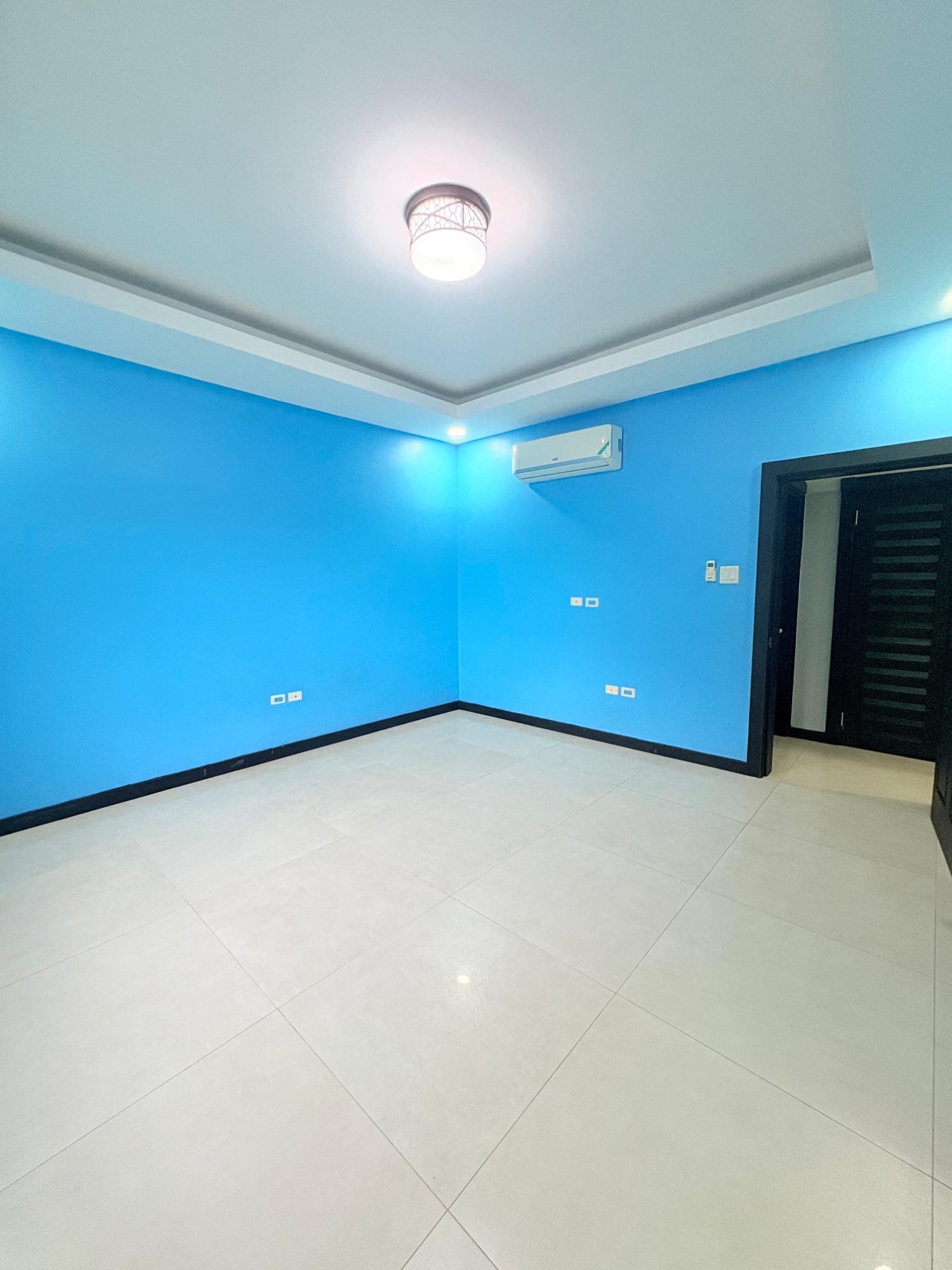 Eleventh image of Russell Heights in Kingston 8, St. Andrew, Jamaica - property is For Sale