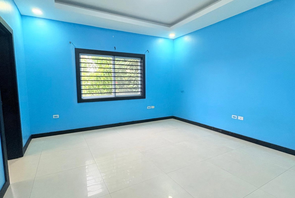 Twelfth image of Russell Heights in Kingston 8, St. Andrew, Jamaica - property is For Sale