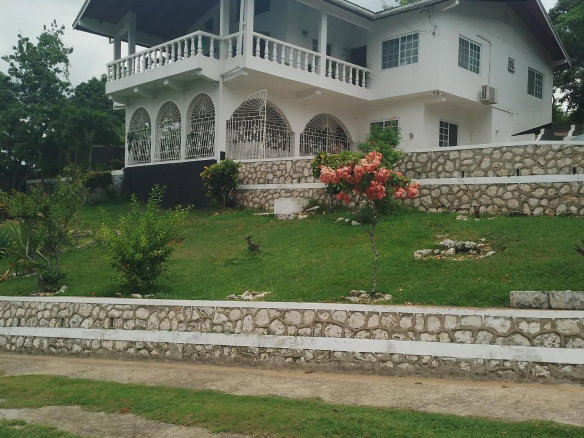 First image of 86a Main Street in Ewarton, St. Catherine, Jamaica - property is For Sale