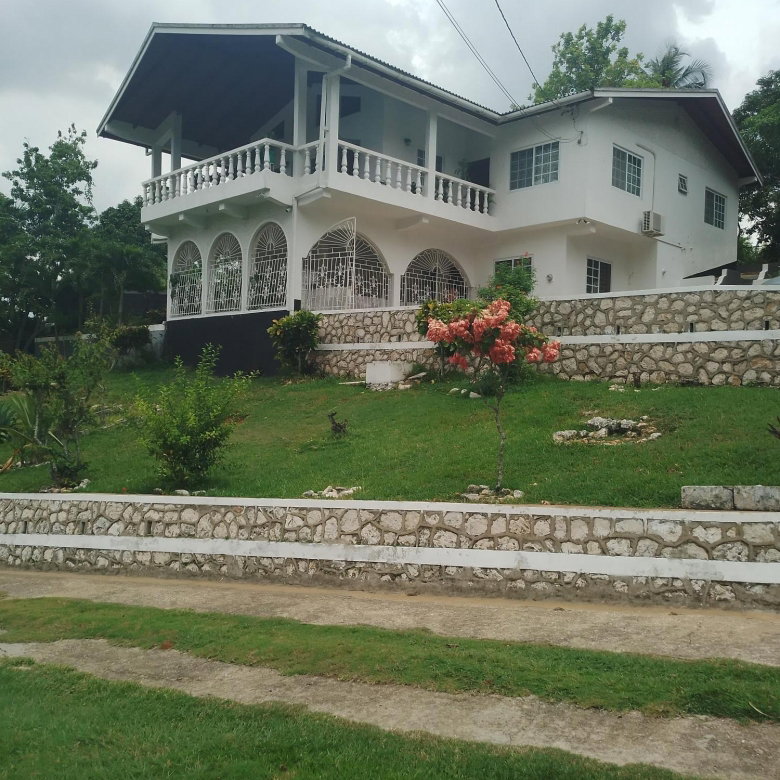 First image of 86a Main Street in Ewarton, St. Catherine, Jamaica - property is For Sale