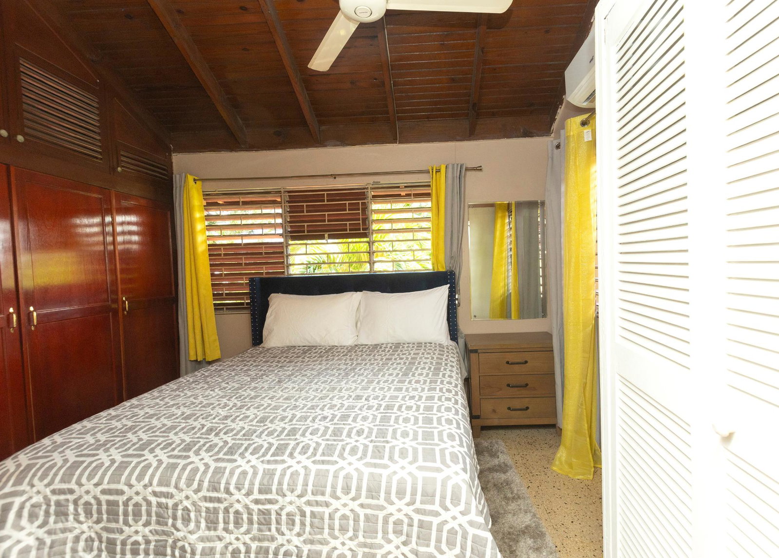Eighteenth image of 1 Dukharan Avenue in Kingston 10, St. Andrew, Jamaica - property is For Sale