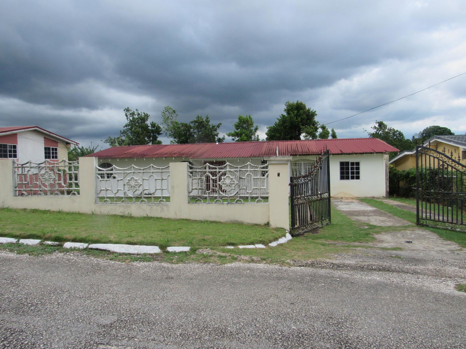 Spacious-4-Bedroom-House-for-Sale-in-Manchester-Jamaica-–-36-Sheridan-Drive Second image of 36 Sheridan Drive in Mandeville, Manchester, Jamaica - property is For Sale
