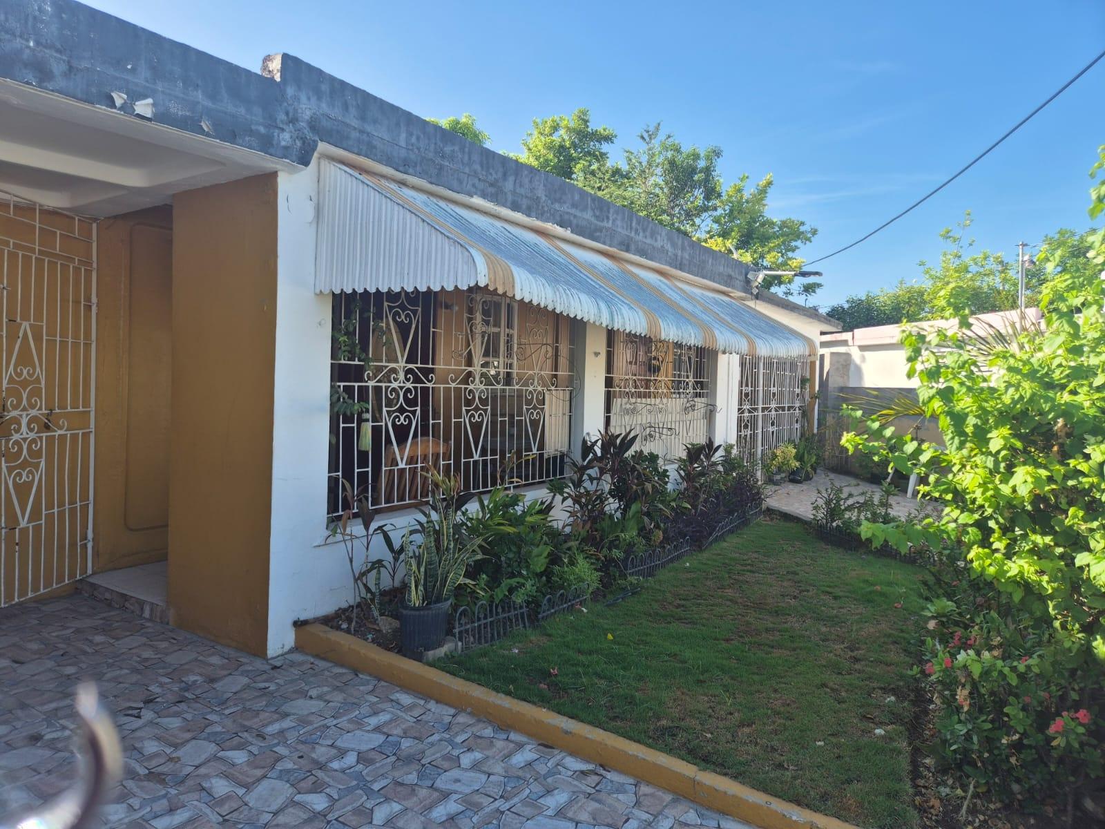 Spacious-4-Bedroom-House-for-Sale-in-Passage-Fort-Portmore-St.-Catherine Second image of 65 Passagefort in Passage Fort, St. Catherine, Jamaica - property is For Sale