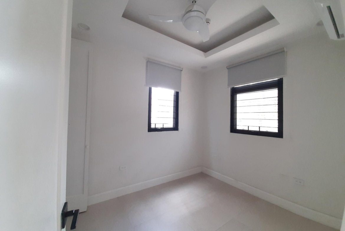 Sixteenth image of 15-21 Salisbury Avenue in Kingston 6, St. Andrew, Jamaica - property is For Rent